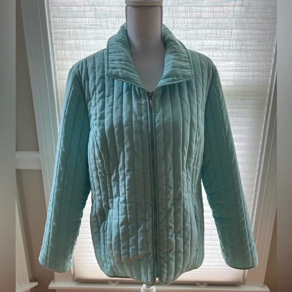 🔥🔥Chicos Light Blue Puffer Light Jacket Size 3 - Picture 2 of 10